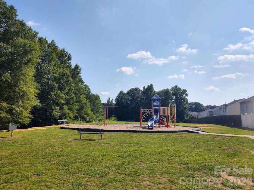 241 Ashcake Court, York, SC 29745.  MLS# CAR4398530, YatesRealty ID 39448. 