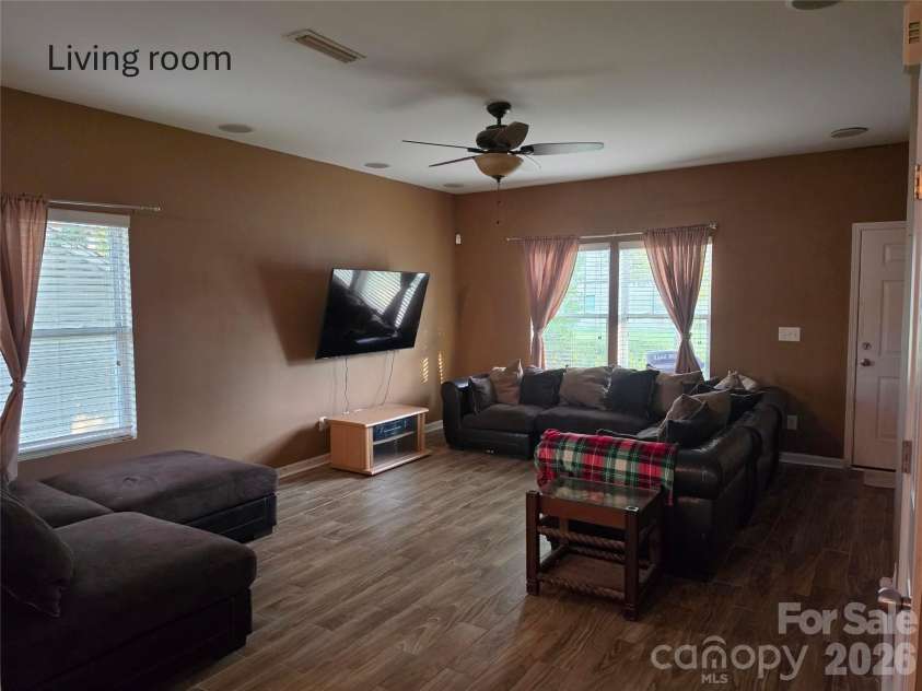 241 Ashcake Court, York, SC 29745.  MLS# CAR4398530, YatesRealty ID 39448. 