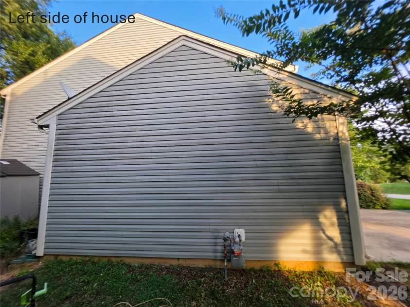 241 Ashcake Court, York, SC 29745.  MLS# CAR4398530, YatesRealty ID 39448. 