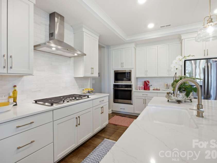104 Sisters Cove Court, Mooresville, NC 28117.  MLS# CAR4398589, YatesRealty ID 39449. 