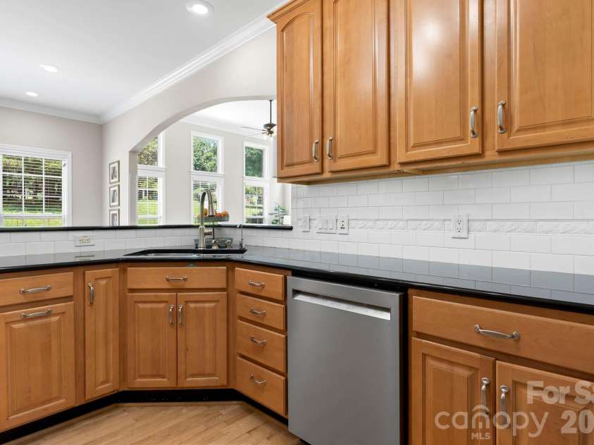 1221 Willow Creek Drive, Newton, NC 28658.  MLS# CAR4345210, YatesRealty ID 3945. 