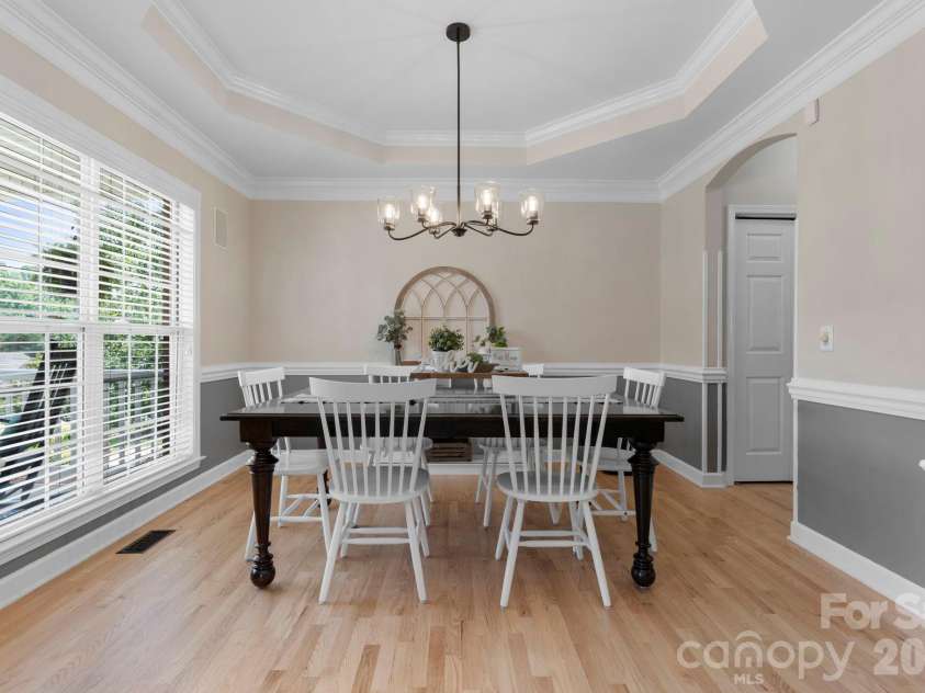 1221 Willow Creek Drive, Newton, NC 28658.  MLS# CAR4345210, YatesRealty ID 3945. 