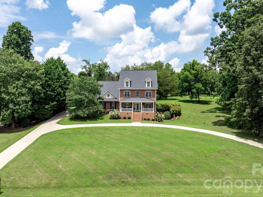 1221 Willow Creek Drive, Newton, NC 28658.  MLS# CAR4345210, YatesRealty ID 3945. 