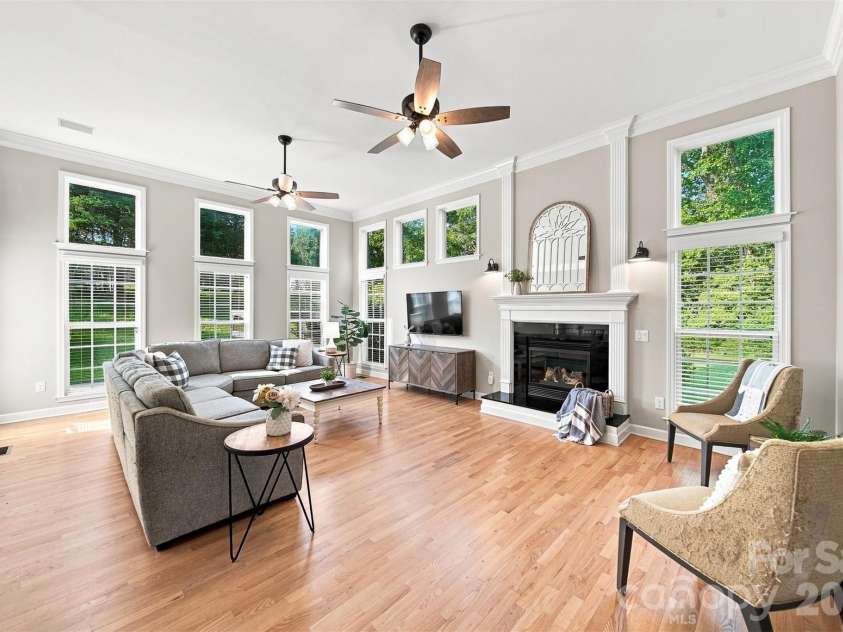1221 Willow Creek Drive, Newton, NC 28658.  MLS# CAR4419040, YatesRealty ID 3945. 