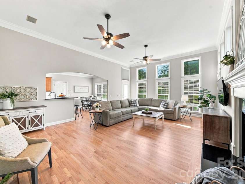 1221 Willow Creek Drive, Newton, NC 28658.  MLS# CAR4419040, YatesRealty ID 3945. 
