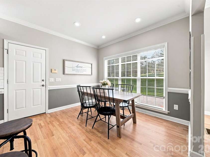 1221 Willow Creek Drive, Newton, NC 28658.  MLS# CAR4419040, YatesRealty ID 3945. 