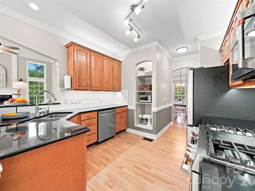 1221 Willow Creek Drive, Newton, NC 28658.  MLS# CAR4419040, YatesRealty ID 3945. 