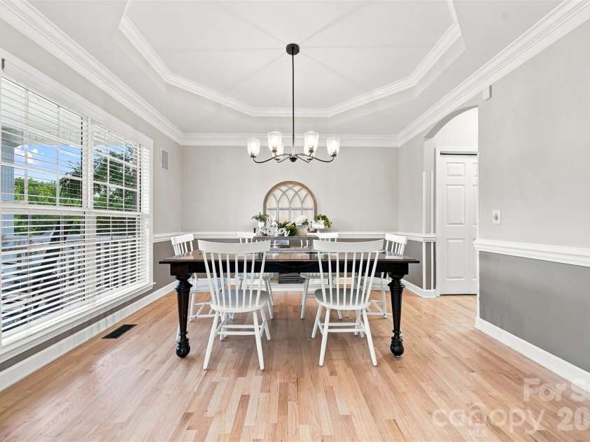 1221 Willow Creek Drive, Newton, NC 28658.  MLS# CAR4419040, YatesRealty ID 3945. 