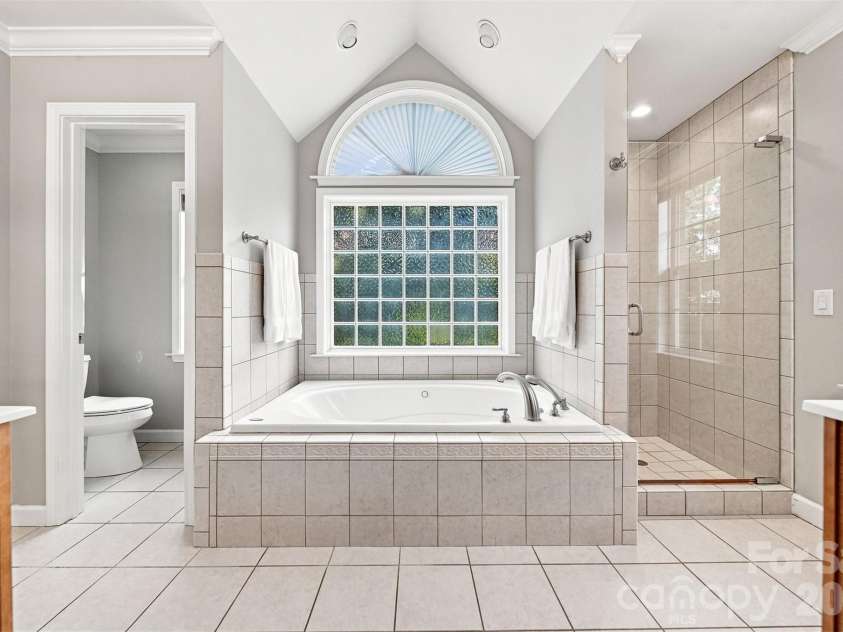 1221 Willow Creek Drive, Newton, NC 28658.  MLS# CAR4419040, YatesRealty ID 3945. 