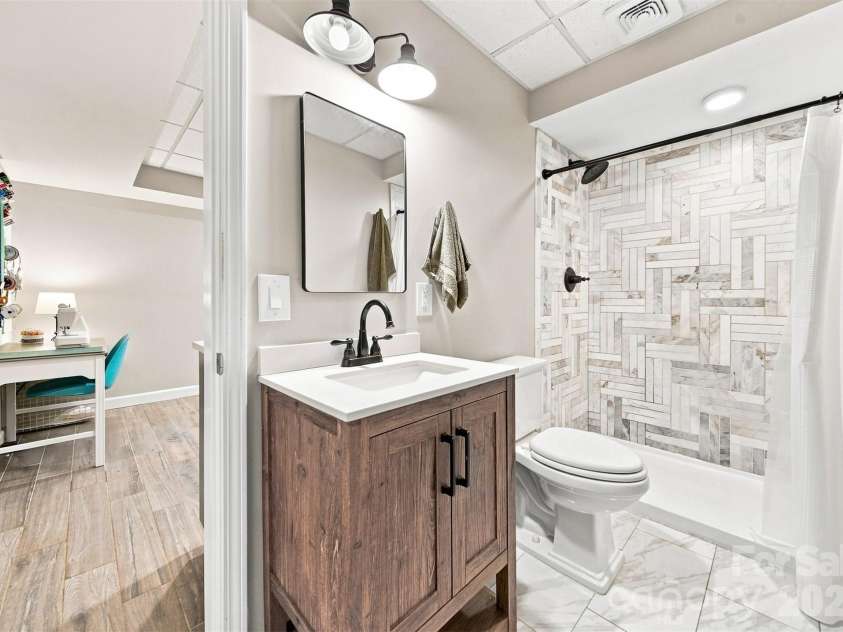 1221 Willow Creek Drive, Newton, NC 28658.  MLS# CAR4419040, YatesRealty ID 3945. 