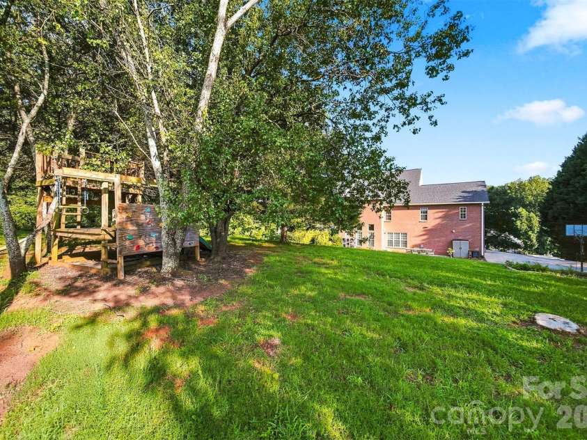 1221 Willow Creek Drive, Newton, NC 28658.  MLS# CAR4419040, YatesRealty ID 3945. 