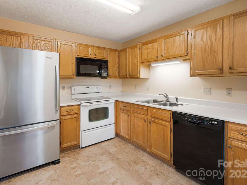 4603 Breakers Lane, Asheville, NC 28806.  MLS# CAR4241235, YatesRealty ID 3945. 