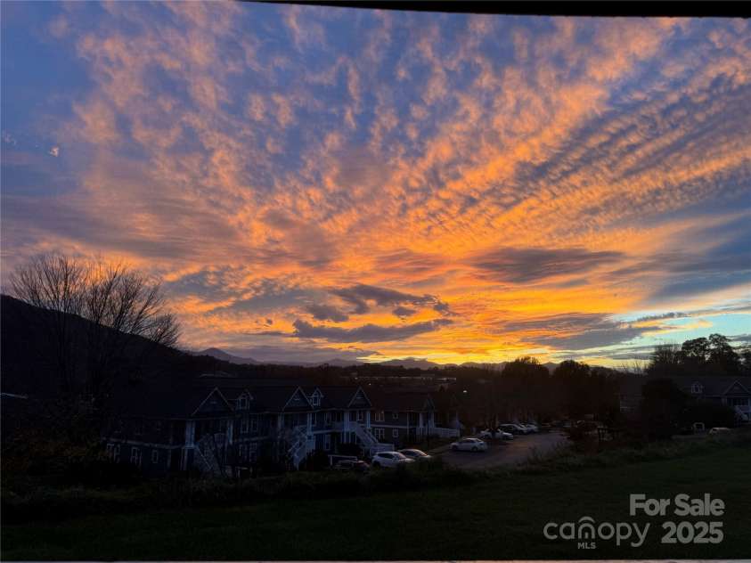 4603 Breakers Lane, Asheville, NC 28806.  MLS# CAR4241235, YatesRealty ID 3945. 