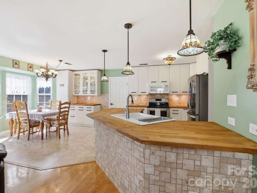 6306 Trevor Simpson Drive, Indian Trail, NC 28079.  MLS# CAR4405215, YatesRealty ID 39450. 