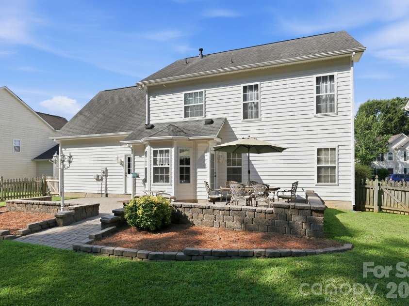 6306 Trevor Simpson Drive, Indian Trail, NC 28079.  MLS# CAR4405215, YatesRealty ID 39450. 