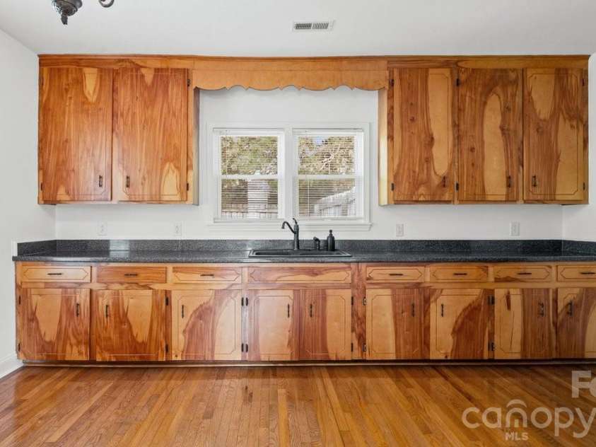 109 Globe Street, Mount Holly, NC 28120.  MLS# CAR4388985, YatesRealty ID 39451. 