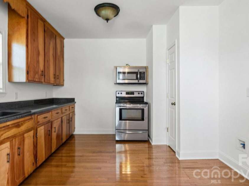 109 Globe Street, Mount Holly, NC 28120.  MLS# CAR4388985, YatesRealty ID 39451. 