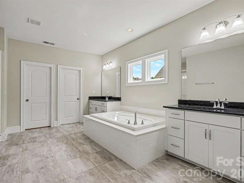 1592 Afton Way, Fort Mill, SC 29708.  MLS# CAR4375540, YatesRealty ID 39452. 