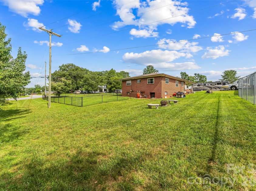691 Central Street, Hudson, NC 28638.  MLS# CAR4407003, YatesRealty ID 39453. 