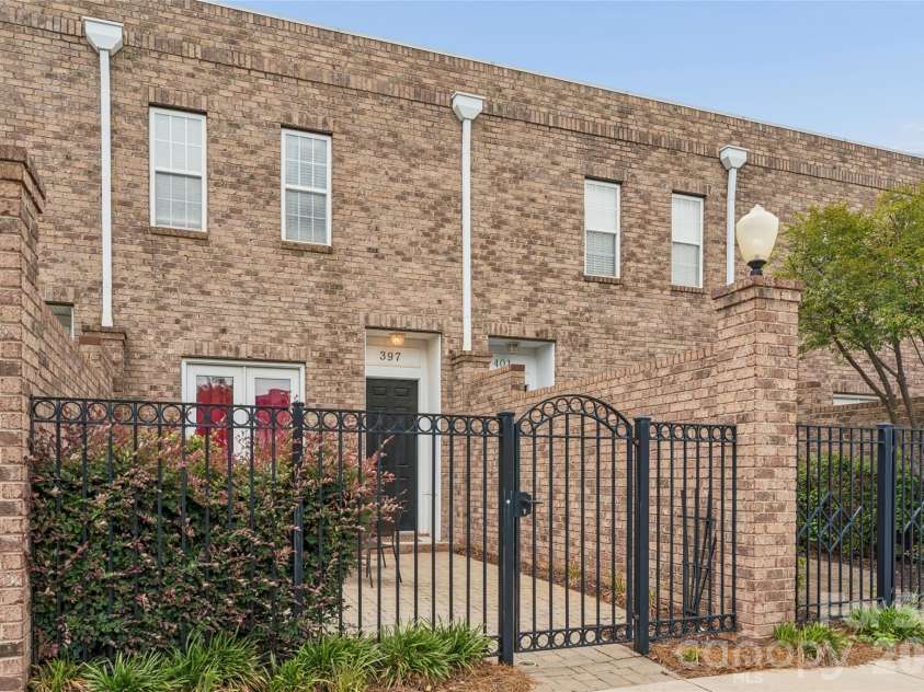 397 Dumbarton Street, Concord, NC 28027.  MLS# CAR4405398, YatesRealty ID 39457. 