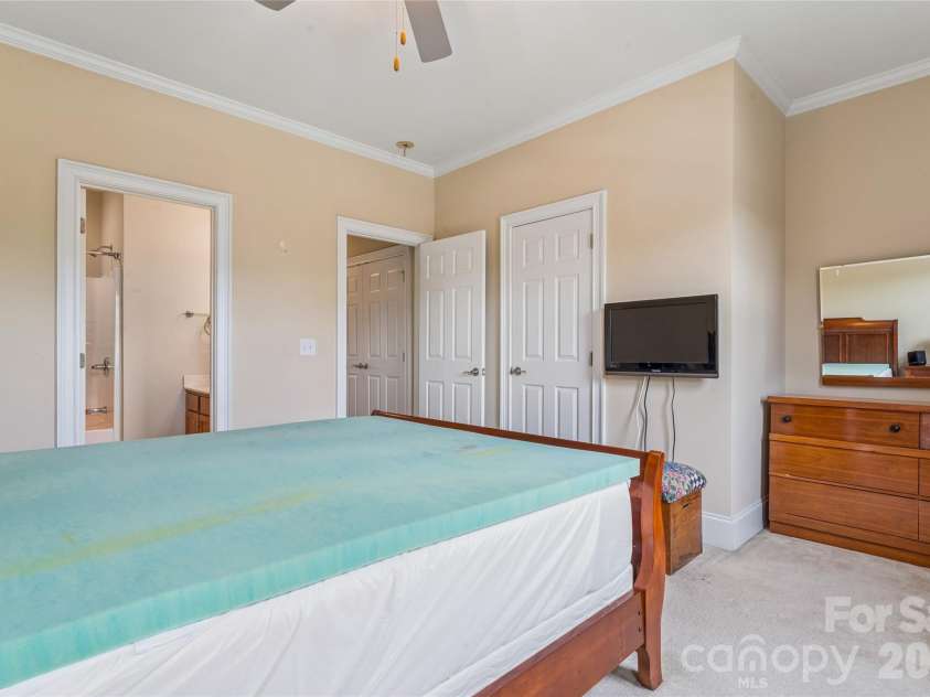 397 Dumbarton Street, Concord, NC 28027.  MLS# CAR4405398, YatesRealty ID 39457. 