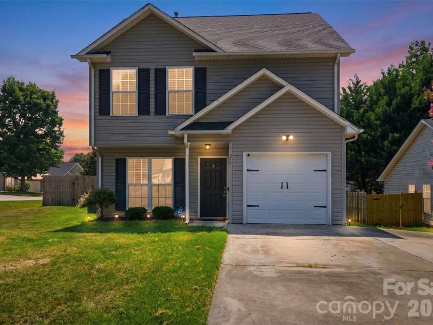 377 Pelling Drive, York, SC 29745.  MLS# CAR4405806, YatesRealty ID 39459. 