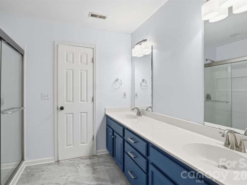 377 Pelling Drive, York, SC 29745.  MLS# CAR4405806, YatesRealty ID 39459. 