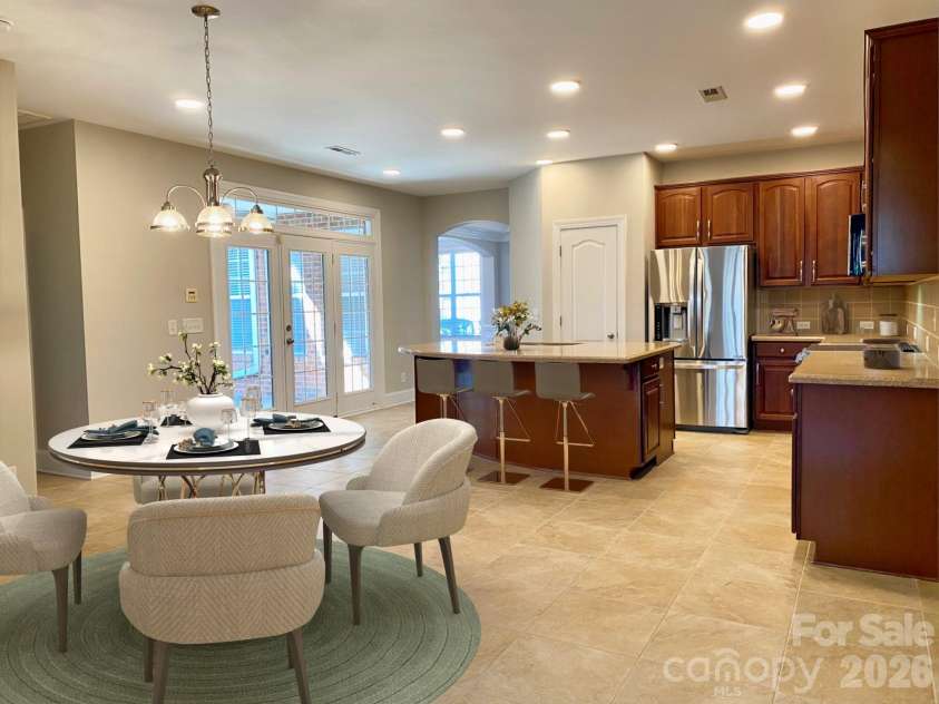 11003 Round Rock Road, Charlotte, NC 28277.  MLS# CAR4345590, YatesRealty ID 3946. Kitchen Virtually Staged