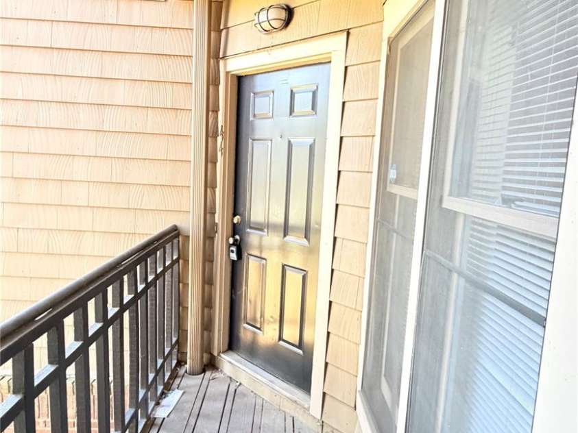 1101 #44 Morehead Street, Charlotte, NC 28204.  MLS# CAR4336369, YatesRealty ID 3946. 