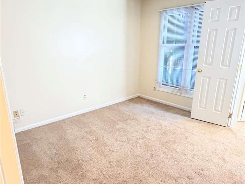 1101 #44 Morehead Street, Charlotte, NC 28204.  MLS# CAR4336369, YatesRealty ID 3946. Bedroom2