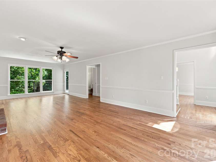 122 Tattersall Drive, Statesville, NC 28677.  MLS# CAR4402896, YatesRealty ID 39462. 