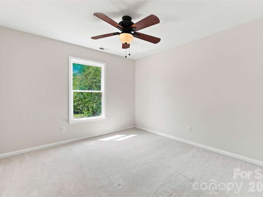 122 Tattersall Drive, Statesville, NC 28677.  MLS# CAR4402896, YatesRealty ID 39462. 