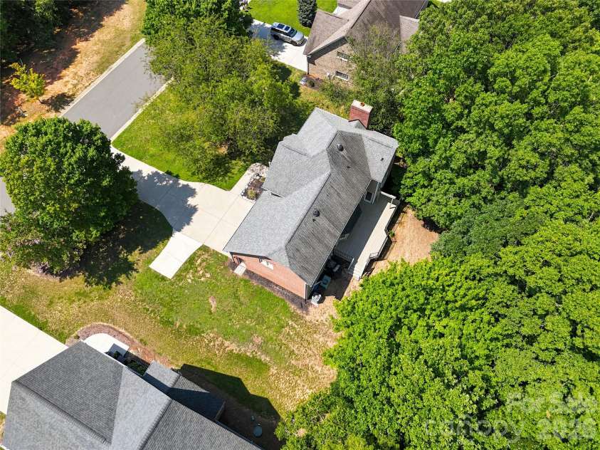 122 Tattersall Drive, Statesville, NC 28677.  MLS# CAR4402896, YatesRealty ID 39462. 