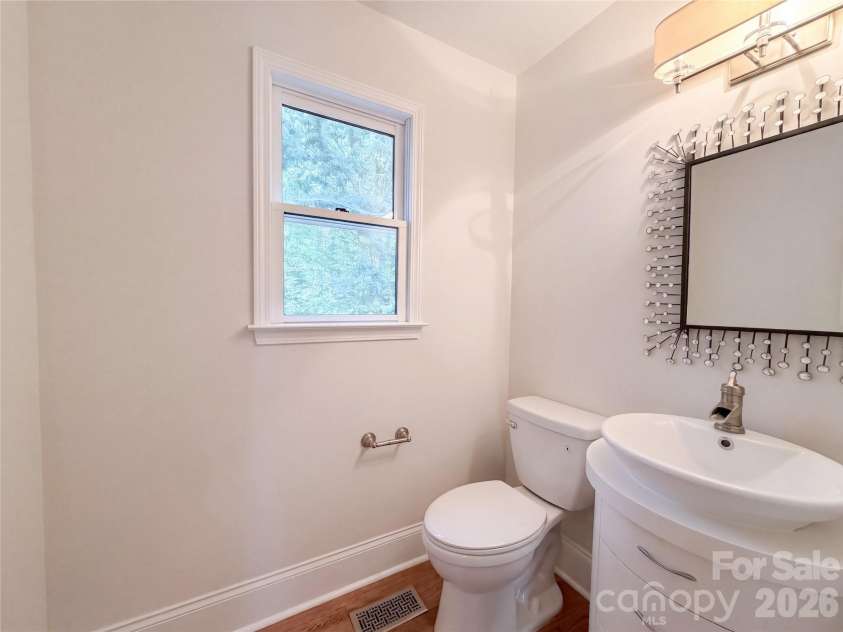 122 Tattersall Drive, Statesville, NC 28677.  MLS# CAR4402896, YatesRealty ID 39462. 