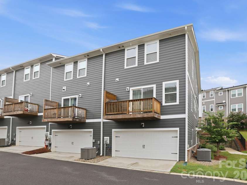 4456 Millennium Avenue, Charlotte, NC 28217.  MLS# CAR4404262, YatesRealty ID 39463. 2 car garage