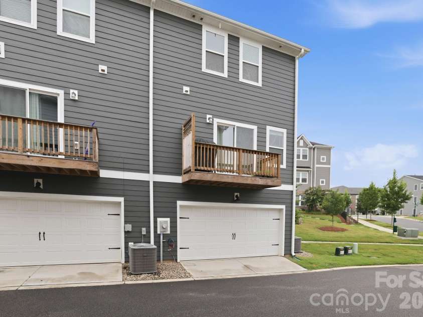 4456 Millennium Avenue, Charlotte, NC 28217.  MLS# CAR4404262, YatesRealty ID 39463. 2 car garage