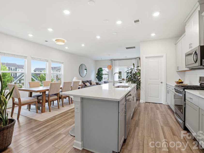 4456 Millennium Avenue, Charlotte, NC 28217.  MLS# CAR4404262, YatesRealty ID 39463. Kitchen