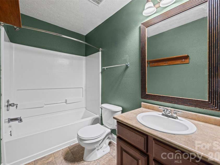 3990 Long Leaf Court, Concord, NC 28025.  MLS# CAR4406364, YatesRealty ID 39465. Additional full bathroom