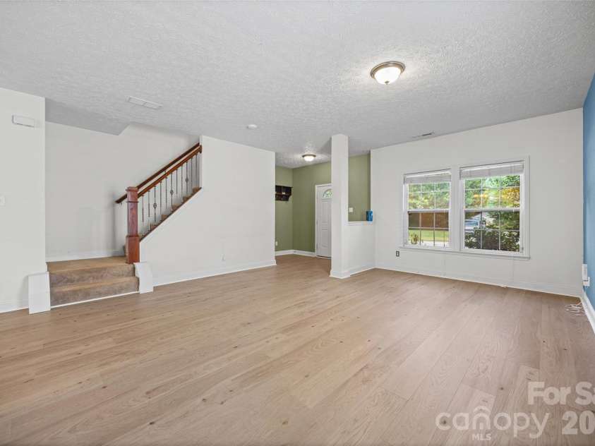 3990 Long Leaf Court, Concord, NC 28025.  MLS# CAR4406364, YatesRealty ID 39465. Open concept