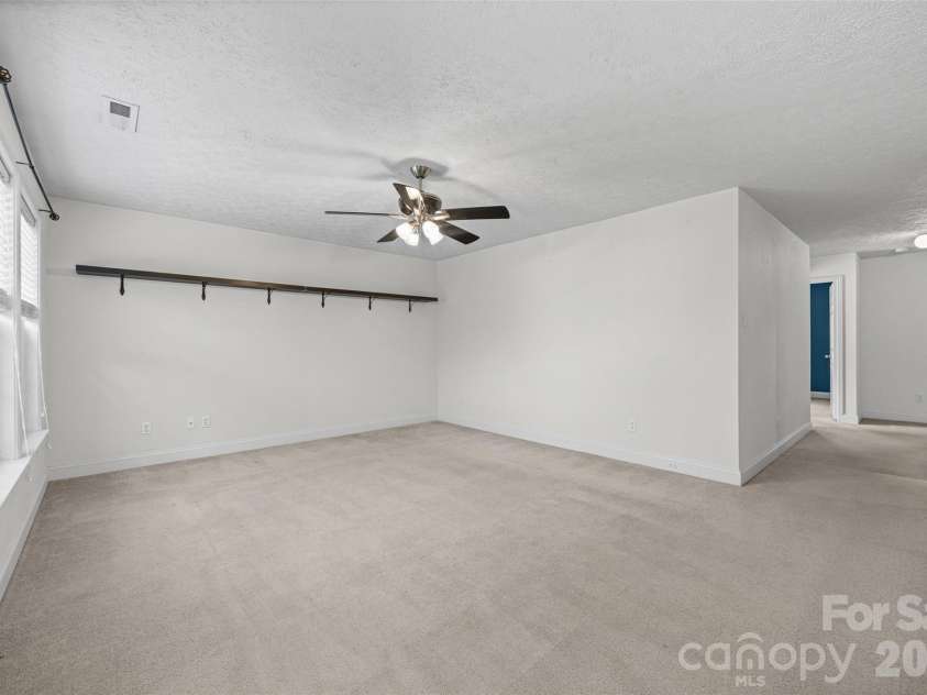 3990 Long Leaf Court, Concord, NC 28025.  MLS# CAR4406364, YatesRealty ID 39465. Spacious loft