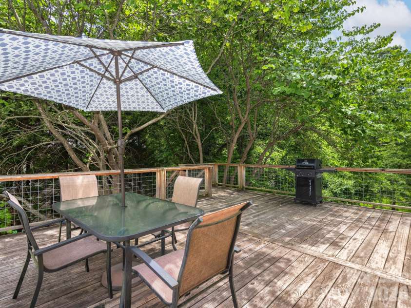 73 Fair Oaks Road, Arden, NC 28704.  MLS# CAR4406154, YatesRealty ID 39466. 