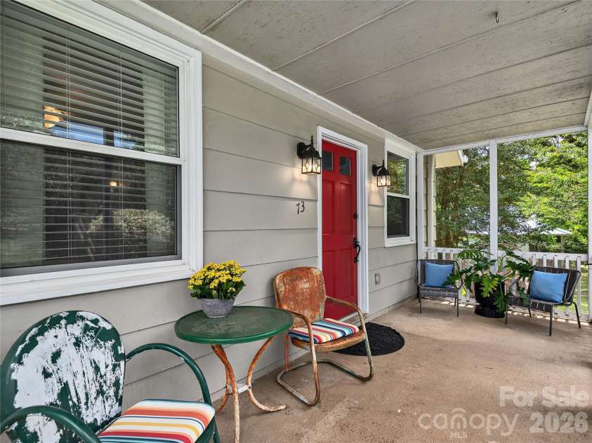 73 Fair Oaks Road, Arden, NC 28704.  MLS# CAR4406154, YatesRealty ID 39466. 