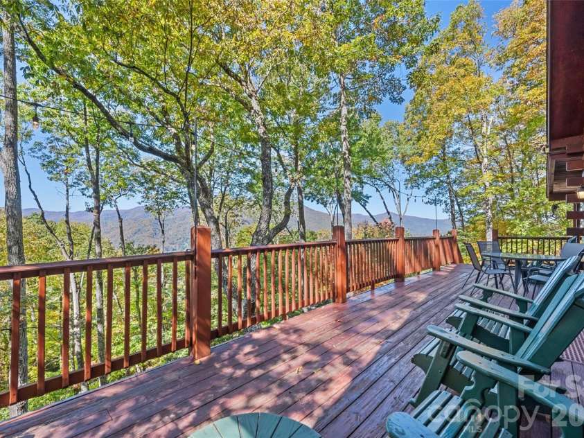 582 Tsalagi Trail, Maggie Valley, NC 28751.  MLS# CAR4406984, YatesRealty ID 39467. 