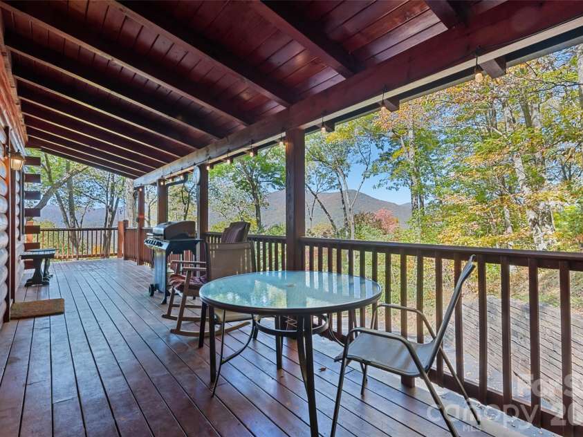 582 Tsalagi Trail, Maggie Valley, NC 28751.  MLS# CAR4406984, YatesRealty ID 39467. 