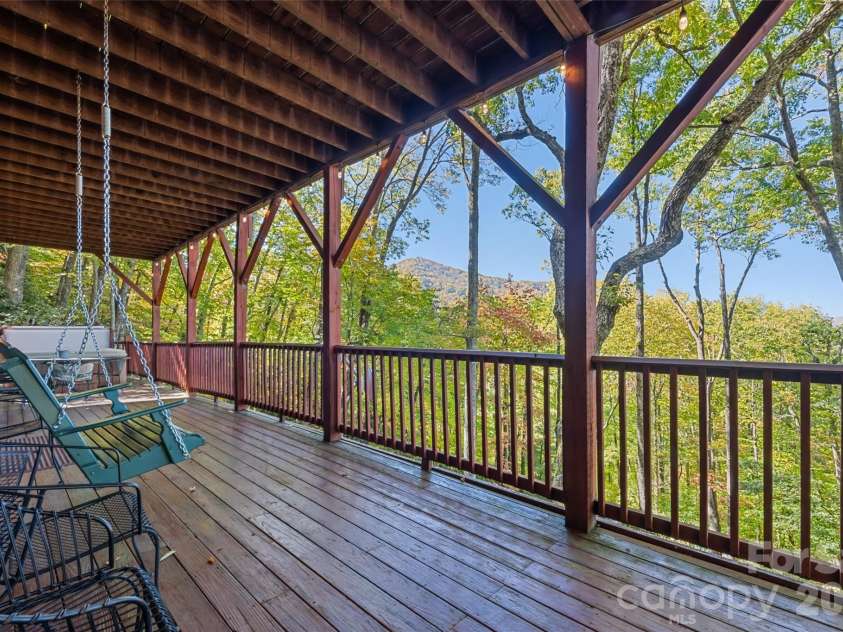 582 Tsalagi Trail, Maggie Valley, NC 28751.  MLS# CAR4406984, YatesRealty ID 39467. 