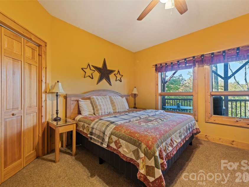 582 Tsalagi Trail, Maggie Valley, NC 28751.  MLS# CAR4406984, YatesRealty ID 39467. 