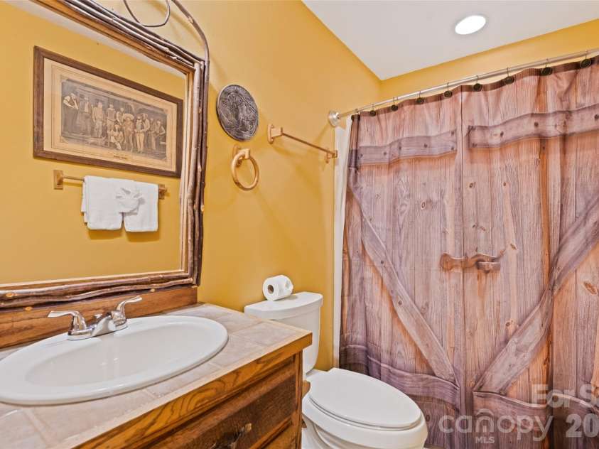 582 Tsalagi Trail, Maggie Valley, NC 28751.  MLS# CAR4406984, YatesRealty ID 39467. 