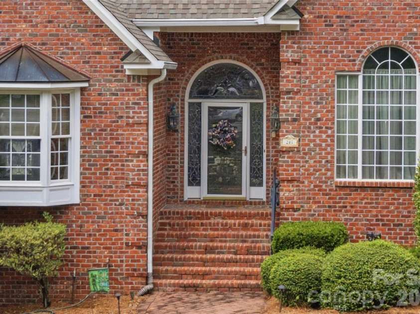 247 James Way, Bermuda Run, NC 27006.  MLS# CAR4406052, YatesRealty ID 39469. 