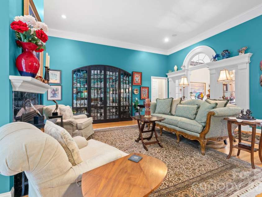 247 James Way, Bermuda Run, NC 27006.  MLS# CAR4406052, YatesRealty ID 39469. 