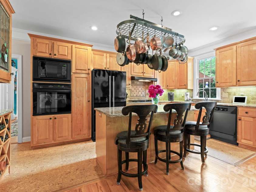 247 James Way, Bermuda Run, NC 27006.  MLS# CAR4406052, YatesRealty ID 39469. 